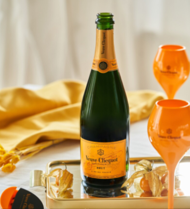 Champagner Veuve Clicquot mit 1 Glas 